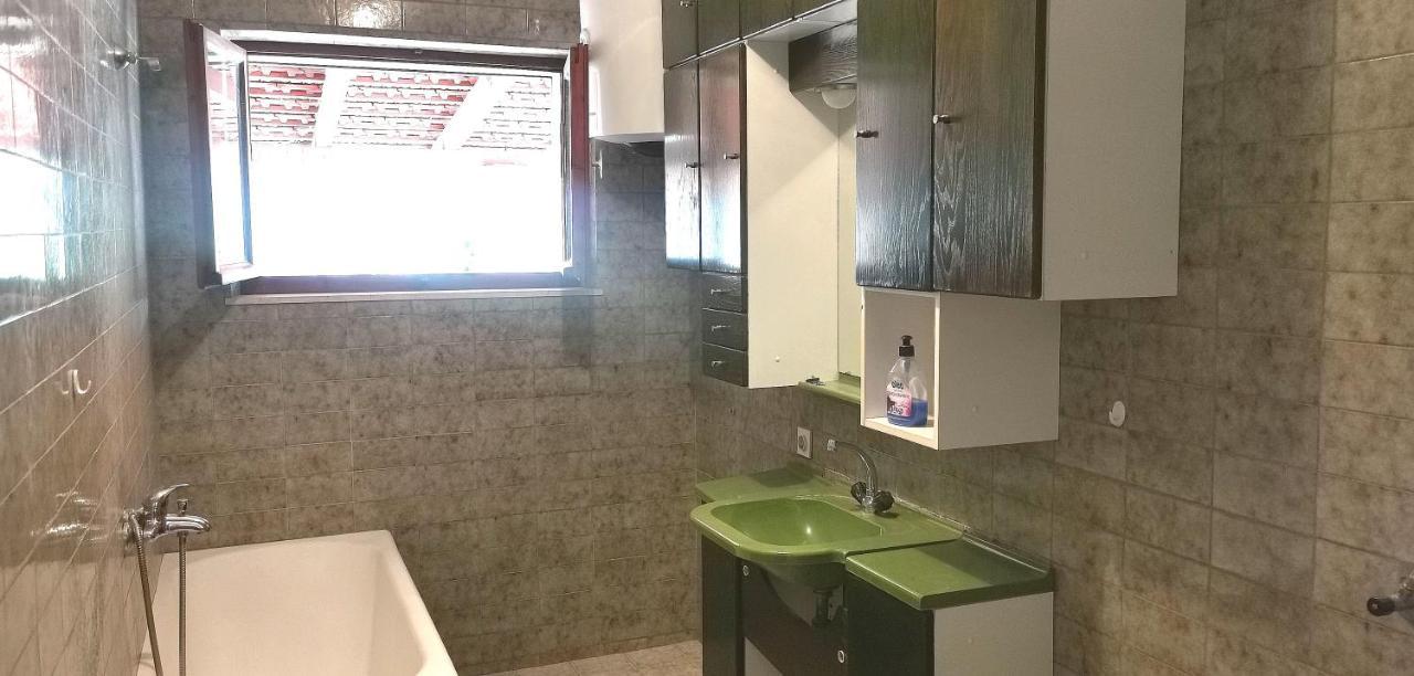 דירות Big House For 14 People In Centre Of לומבארדה מראה חיצוני תמונה
